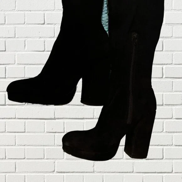 4 EVER 21 SUEDE BOOTS - Picture 2 of 5